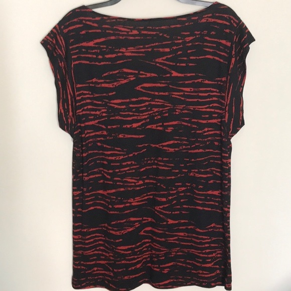 Small sequins round the neck, and zebra print! - Picture 4 of 4